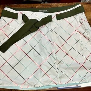 Women’s Nike Golf Tour Performance Skort Set